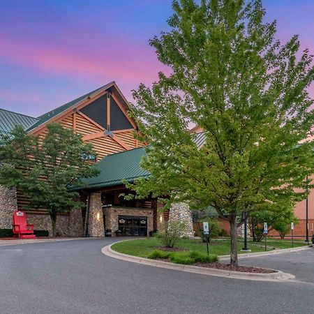 Three Bears Resort Waterpark Near Tomah Ascend Collection Warrens Exterior foto