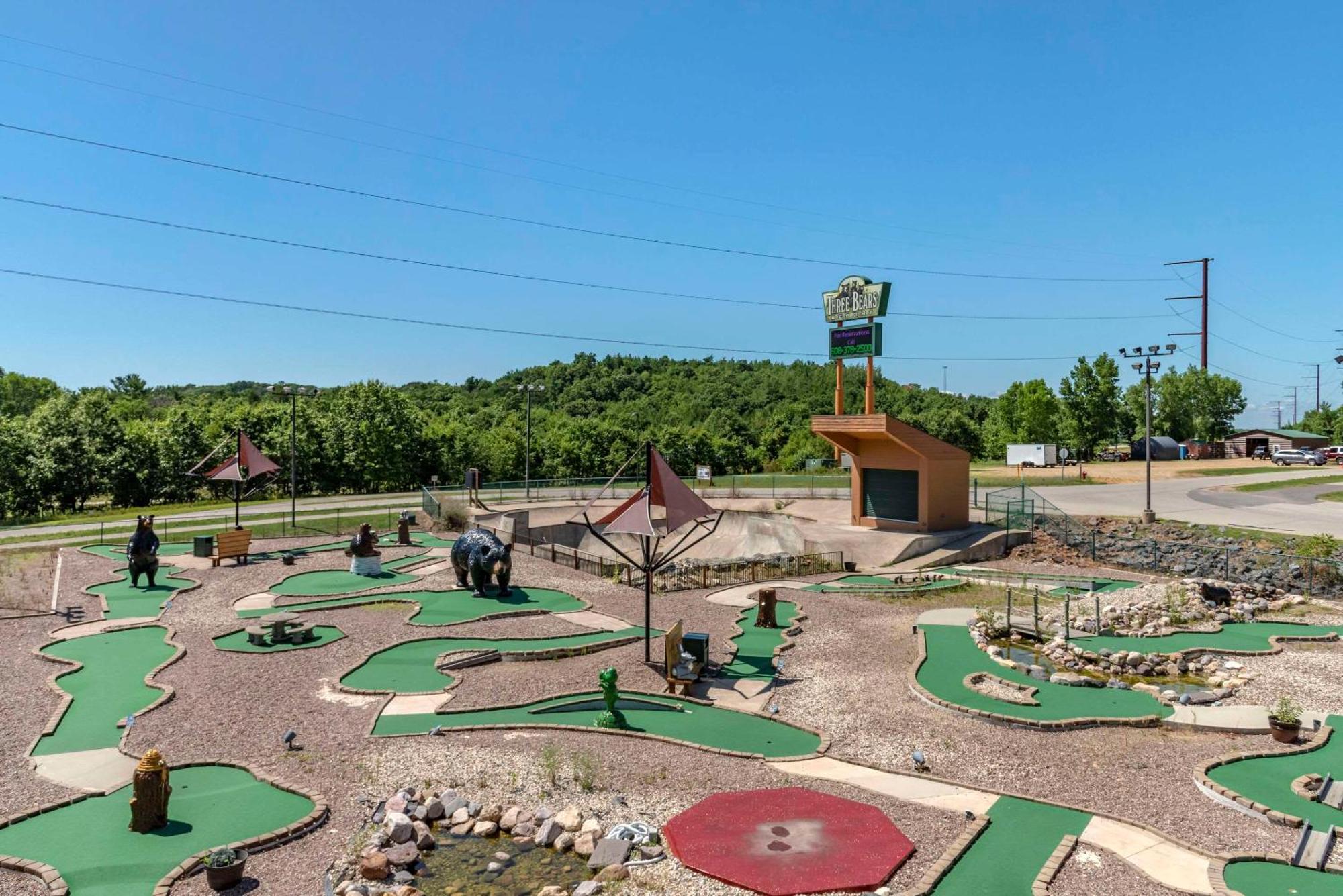 Three Bears Resort Waterpark Near Tomah Ascend Collection Warrens Exterior foto