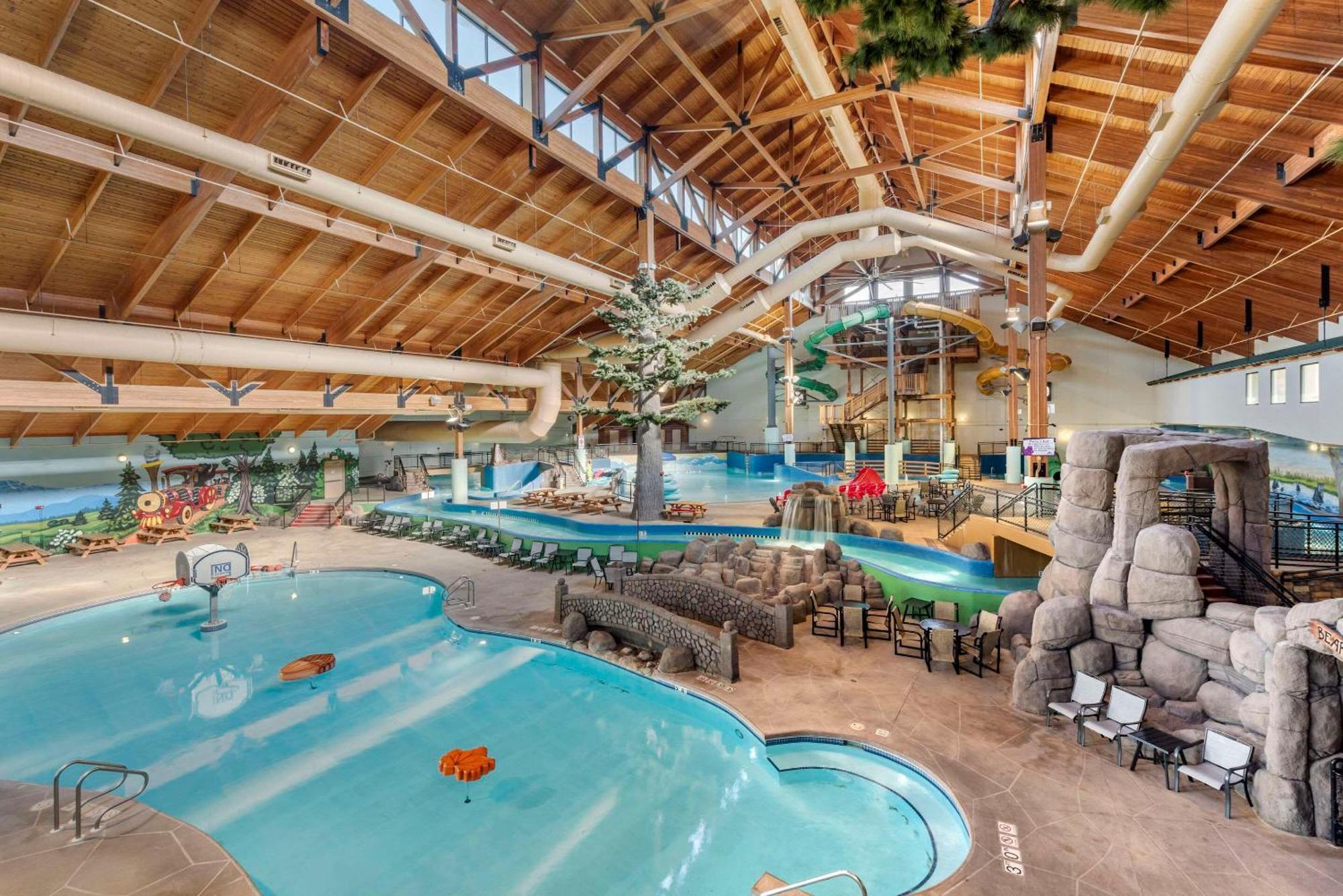 Three Bears Resort Waterpark Near Tomah Ascend Collection Warrens Exterior foto
