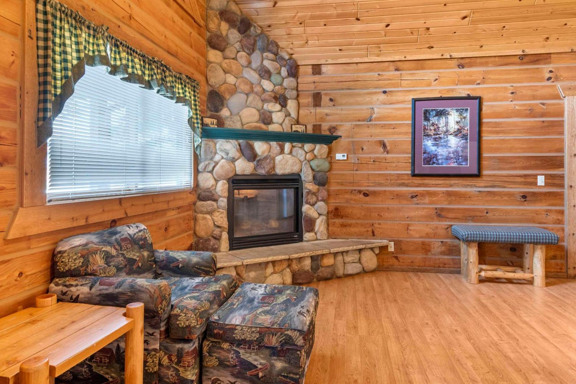 Three Bears Resort Waterpark Near Tomah Ascend Collection Warrens Exterior foto
